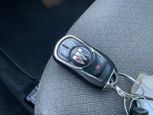 Used 2025 Buick Encore GX Preferred image 22