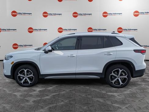 New 2026 Volkswagen Tiguan SE image 8