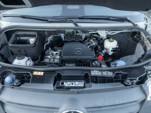 New 2025 Mercedes-Benz Sprinter 2500 image 25