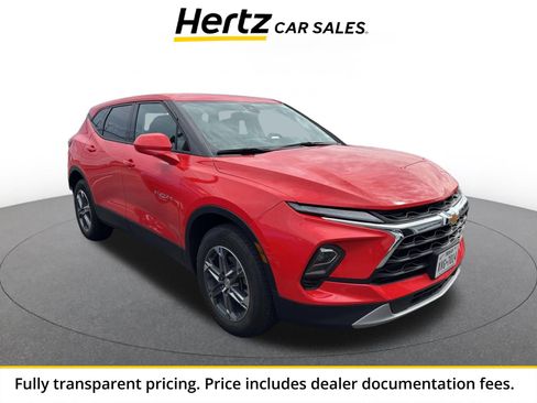 Used 2026 Chevrolet Blazer LT FWD image 1