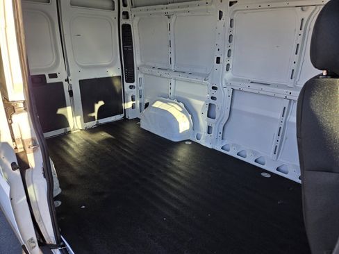Used 2023 RAM ProMaster 2500 w/ Safety Group image 14