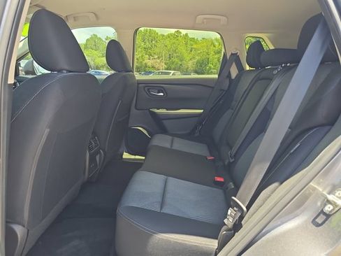 Used 2024 Nissan Rogue SV FWD image 13