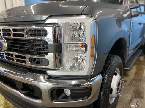 Used 2025 Ford F350 XLT AWD/4WD image 6