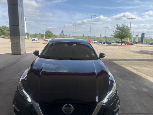 Used 2021 Nissan Altima 2.5 SV image 24