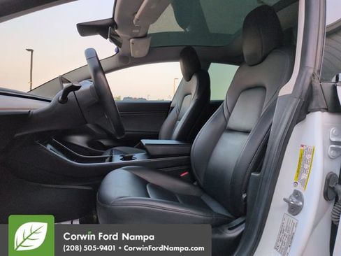 Used 2019 Tesla Model 3 RWD image 21