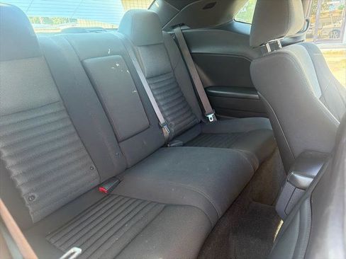 Used 2014 Dodge Challenger SXT RWD image 32