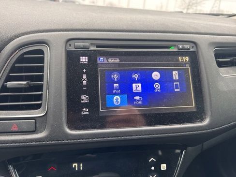 Used 2017 Honda HR-V EX image 15