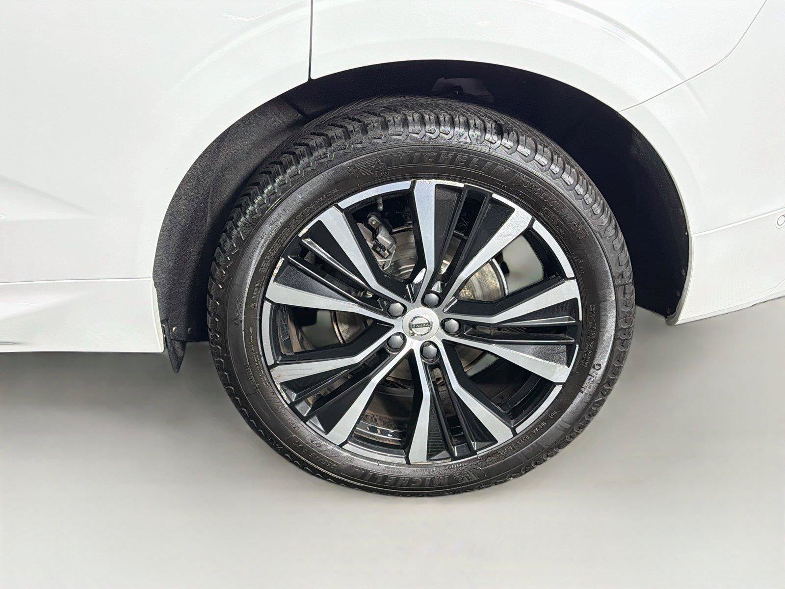 Used 2024 Volvo XC60 B5 Plus w/ Climate Package AWD/4WD image 36