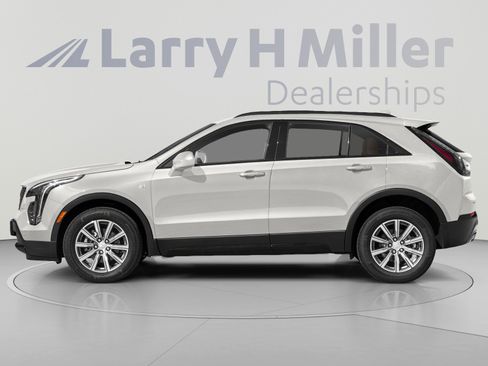 Used 2019 Cadillac XT4 Sport FWD image 3