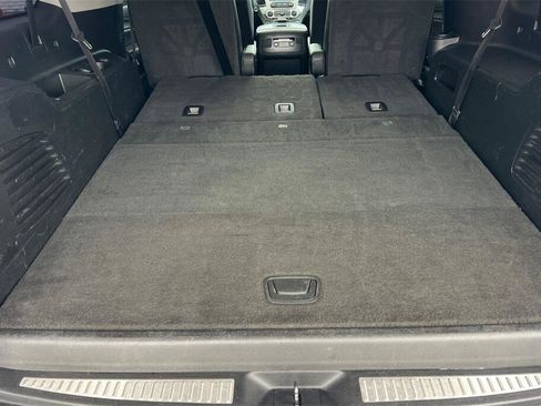 Used 2020 GMC Yukon XL SLT image 16