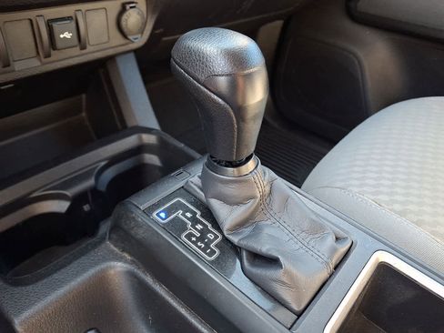 Certified 2023 Toyota Tacoma SR AWD/4WD image 19