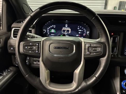 Used 2024 GMC Yukon XL Denali w/ Advanced Technology Package AWD/4WD image 14