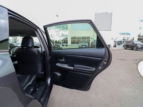 Used 2017 Toyota Prius V Four image 43