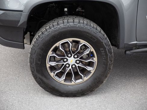 Used 2020 Chevrolet Colorado ZR2 image 10