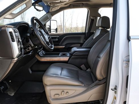 Used 2017 Chevrolet Silverado 2500 LTZ w/ Duramax Plus Package image 4