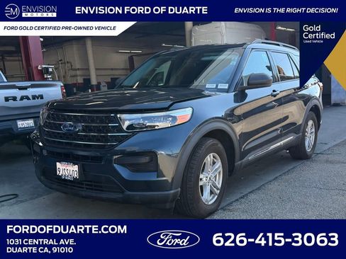 Certified 2023 Ford Explorer XLT image 3
