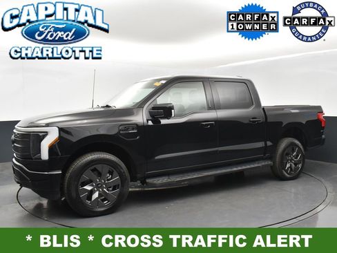 Used 2023 Ford F150 Lightning Lariat image 4