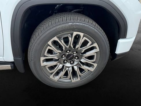 New 2026 GMC Sierra 1500 Denali Ultimate AWD/4WD image 11