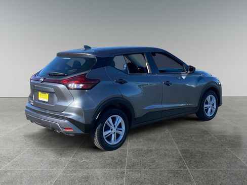 Used 2024 Nissan Kicks S FWD image 5
