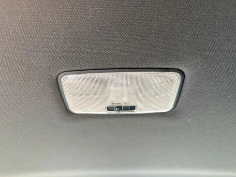 Used 2022 Toyota Corolla SE FWD image 26