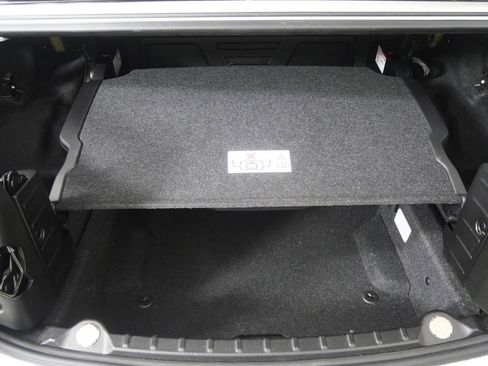 Used 2016 BMW M4 Convertible image 13