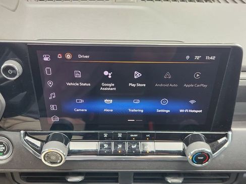 Used 2023 Chevrolet Colorado Trail Boss w/ Technology Package AWD/4WD image 18
