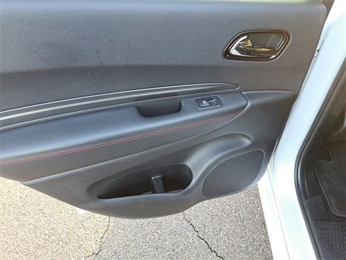 Used 2024 Dodge Durango GT image 17