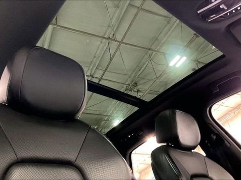 Used 2019 Porsche Cayenne AWD/4WD image 23