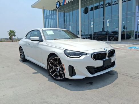 Used 2024 BMW 230i Coupe w/ Convenience Package RWD image 1