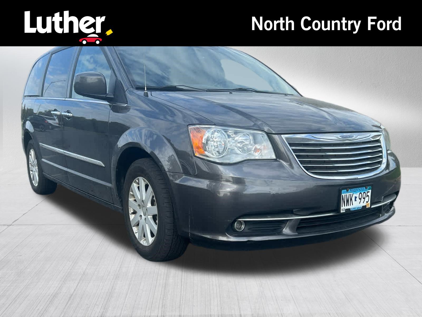 Used 2016 Chrysler Town & Country Touring w/ Driver Convenience Group FWD image 1