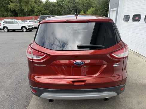 Used 2016 Ford Escape SE AWD/4WD image 5