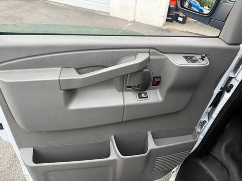 Used 2019 Chevrolet Express 2500 w/ Driver Convenience Package RWD image 21