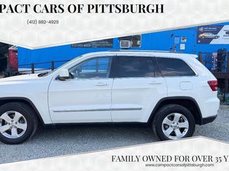 Used 2011 Jeep Grand Cherokee Laredo image 1