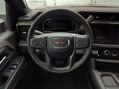 Used 2025 GMC Sierra 2500 AT4 w/ AT4 Premium Plus Package image 21