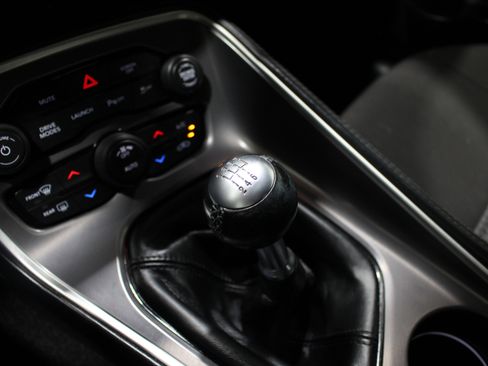 Used 2022 Dodge Challenger R/T Scat Pack RWD image 17
