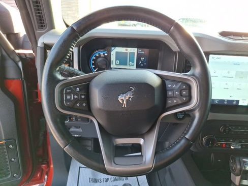 Used 2022 Ford Bronco Badlands image 15