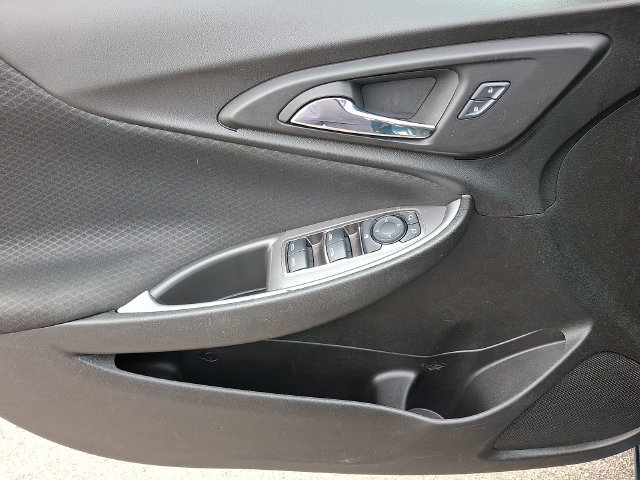 Used 2025 Chevrolet Malibu LT FWD image 12