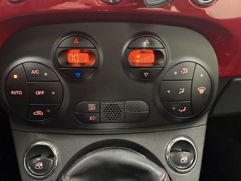 Used 2012 FIAT 500 Sport w/ Safety & Convenience Pkg image 18