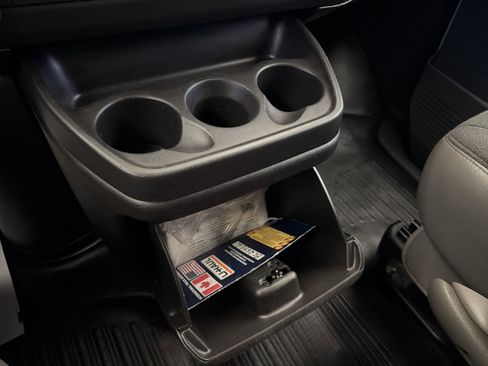 Used 2024 Chevrolet Express 2500 w/ Driver Convenience Package image 21