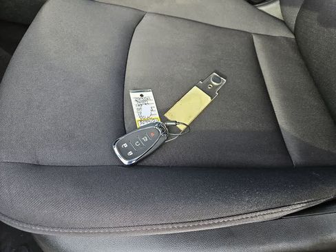 Used 2024 Chevrolet Malibu LT image 40