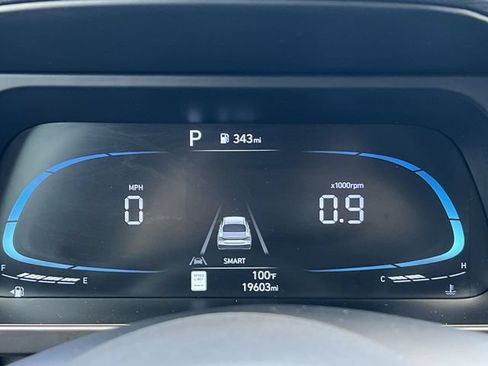 Certified 2025 Hyundai Elantra Sport FWD image 20