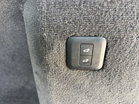 Used 2019 Land Rover Range Rover Sport HSE AWD/4WD image 36