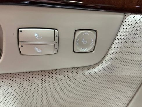 Used 2008 Cadillac DTS FWD image 29