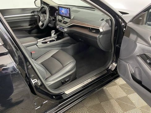 Used 2024 Nissan Altima 2.5 SL image 18