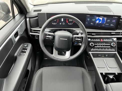 Used 2024 Hyundai Santa Fe SE image 12