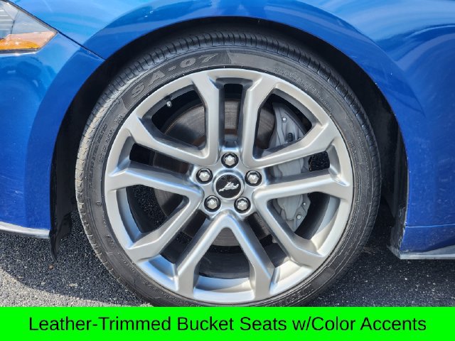 Used 2022 Ford Mustang GT Premium w/ Equipment Group 401A RWD image 9