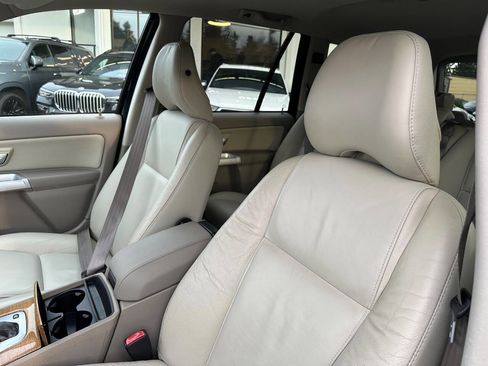 Used 2006 Volvo XC90 2.5T image 38