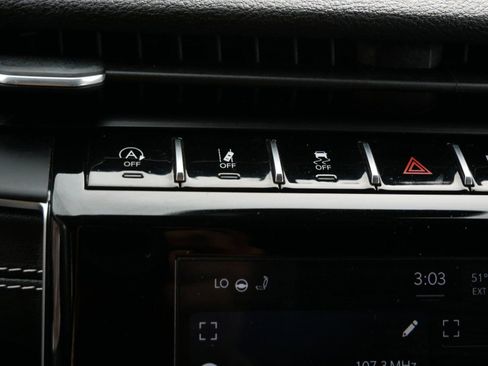 Used 2021 Jeep Grand Cherokee L Laredo image 17