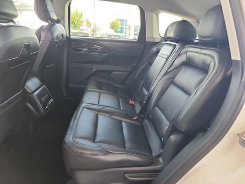 Used 2026 Lincoln Nautilus Premier w/ Jet Appearance Package AWD/4WD image 29