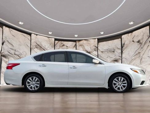 Used 2016 Nissan Altima 2.5 S FWD image 14